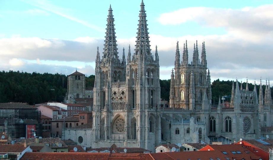 Atuaire Home Vivienda En Perfecta Ubicacion Al Lado De La Catedral De Burgos Ngoại thất bức ảnh